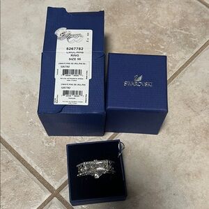 Swarovski Silver Double Granite Ring with Shimmering Crystals